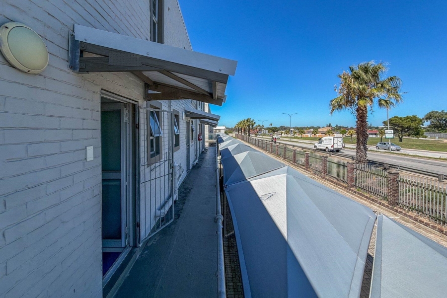 1 Bedroom Property for Sale in Humewood Eastern Cape